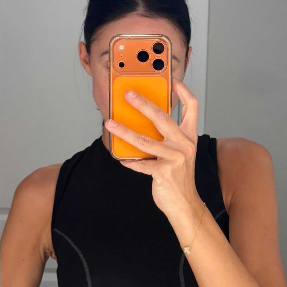 Orange Wireless MagSafe-Compatible Phone Case
